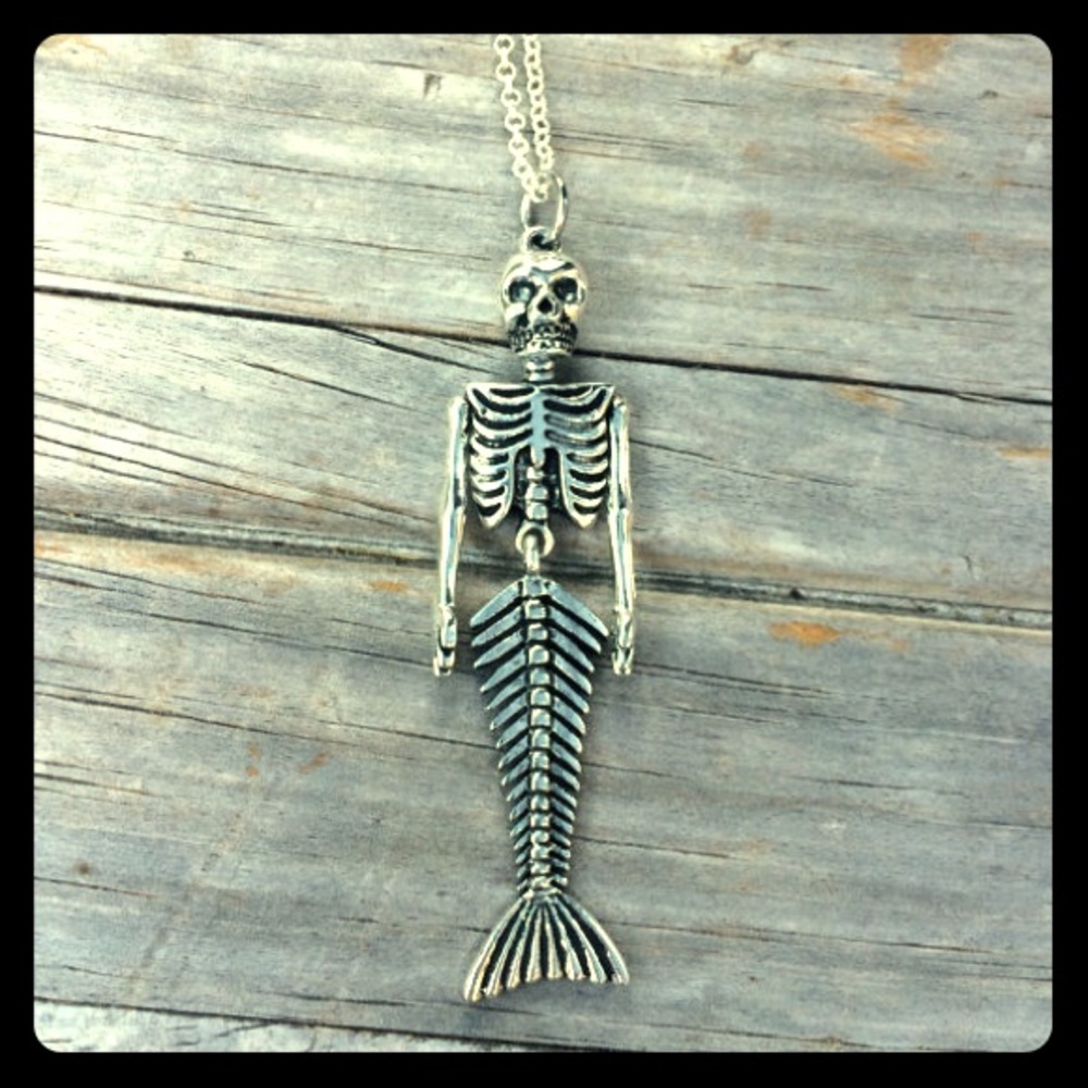 🔥Mermaid siren Bones pendant on vegan necklace